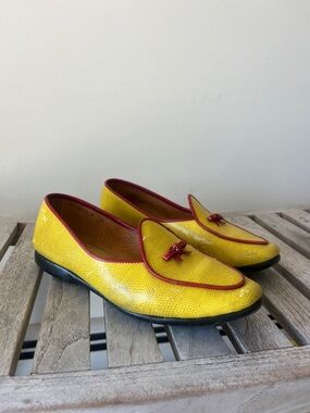 Rare Belgium Shoes Yellow Lizard Embossed Loafers w/ Red Trim Bow | Size 6